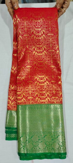 0E0E1012 Red pattu saree online with contrast green border