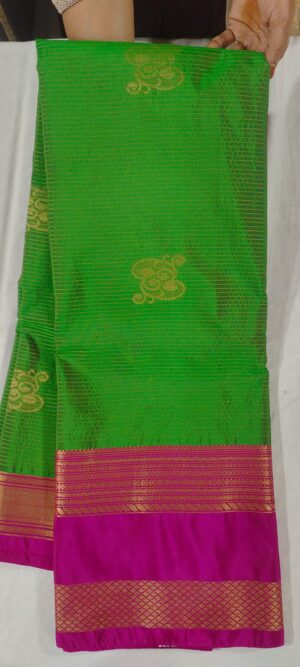0A0A1006 green pattu saree online in contrast dark pink border
