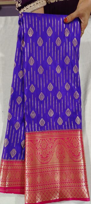 E0E1016 Violet pattu saree online in maroon border