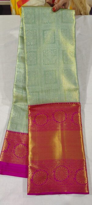 00M0M1014 Rexona green wedding saree online with pink floral 12 inches border