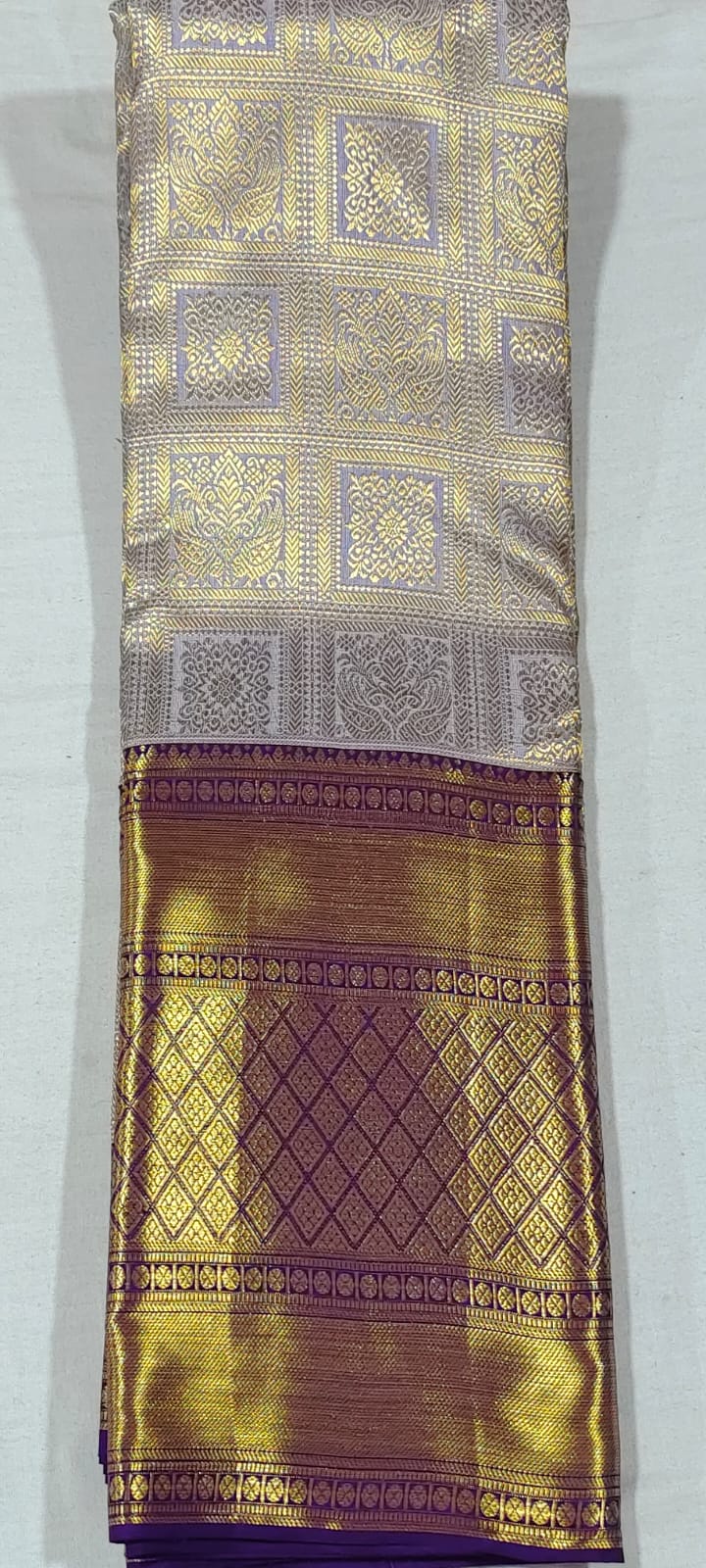 LL2025 Lavender kanchipuram wedding silk saree online at Hyderabad Bangalore contrast violet border